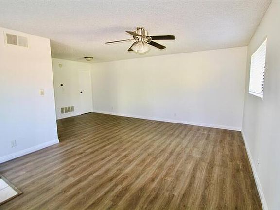 4th image of 1290 Avenue De La Suerte