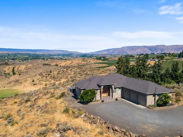 1742 Weikel Rd, Yakima, WA 98908