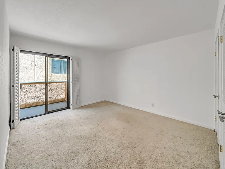 4424 Coldwater Canyon Ave #3 — Photo 36