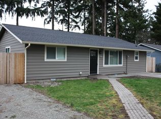 1116 Ridgeway Dr, Oak Harbor, WA 98277