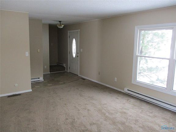 2nd image of 28460 Oak St