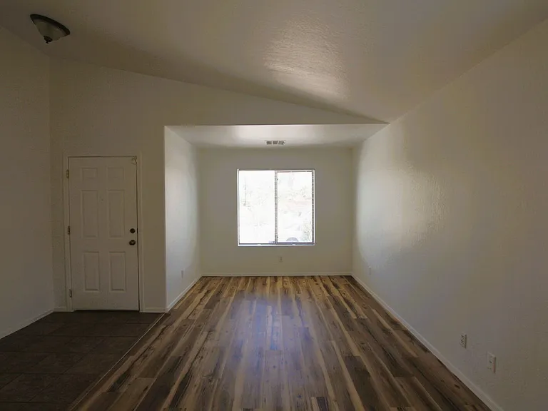 25735 W Elwood St — Photo 7