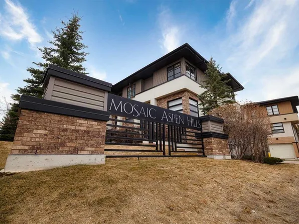 206 E Aspen Hls, Calgary, AB T3H 0H8