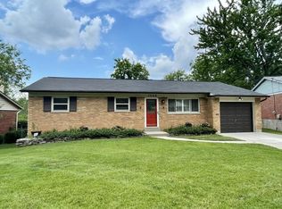 1088 Pinehollow Ln, Cincinnati, OH 45231