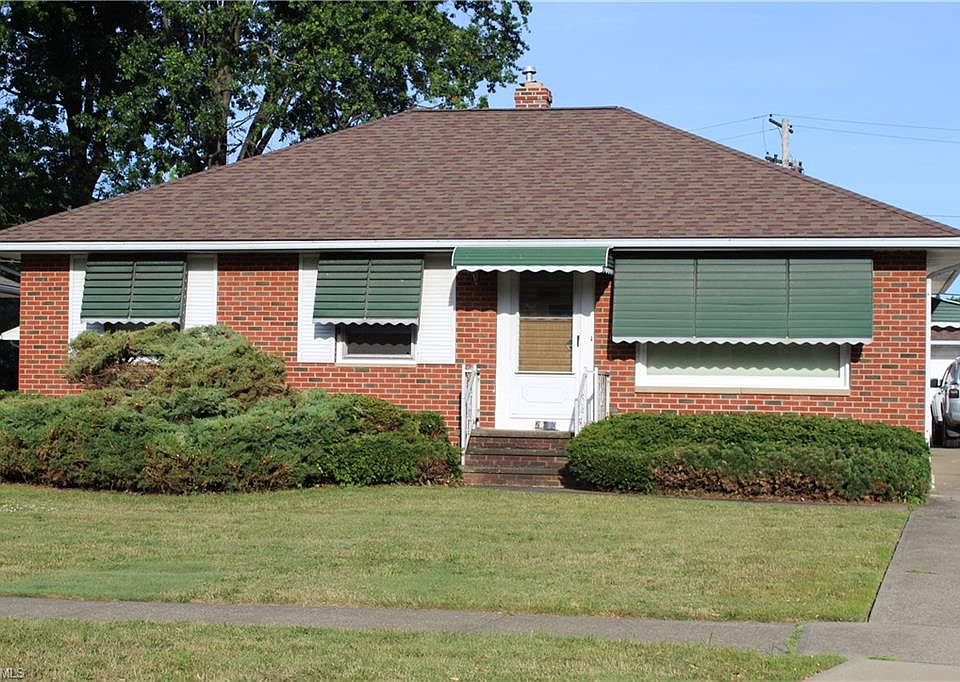 1st image of 29490 Oakwood Dr