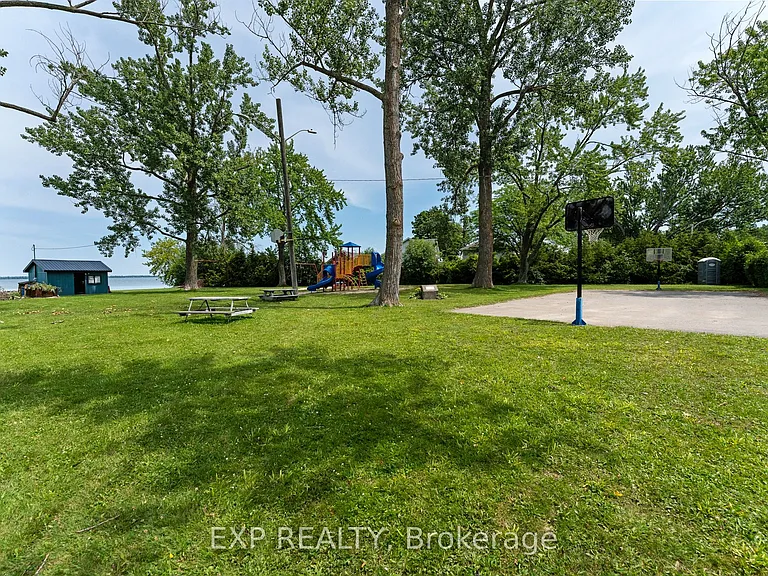 125 Cronsberry Rd — Photo 32