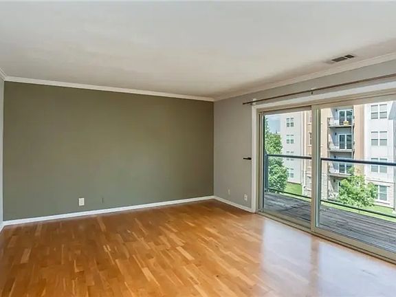 2nd image of 4616 Holly # 6 St