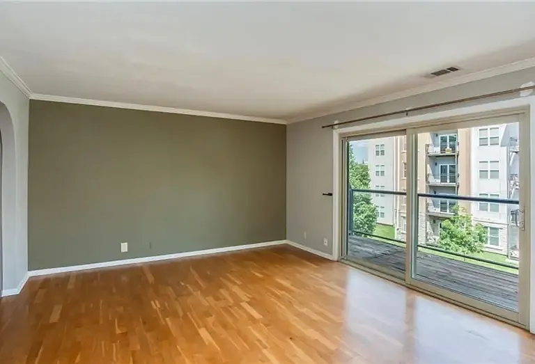 4616 Holly St #6 — Photo 2