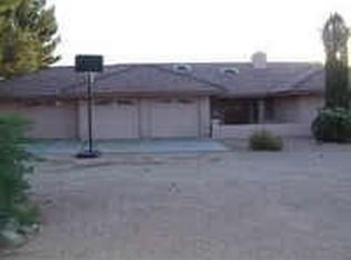 668 N Bullmoose Dr, Chandler, AZ 85224