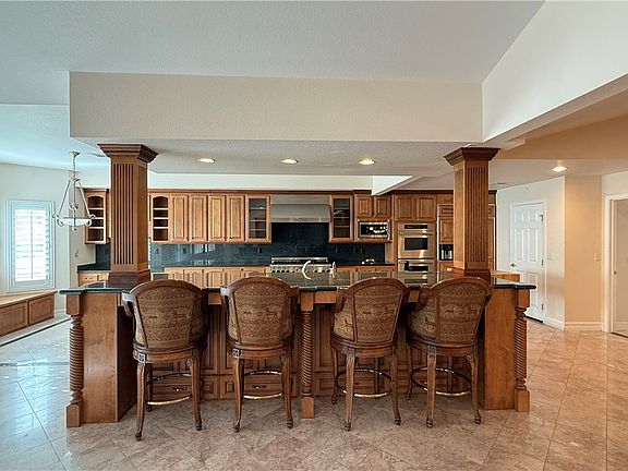 5th image of 8821 Sandspring Dr