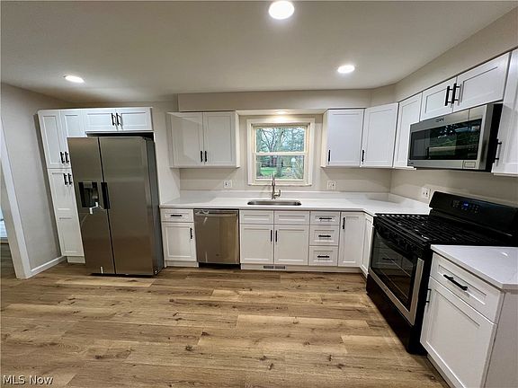 4th image of 6381 Tanglewood Ln