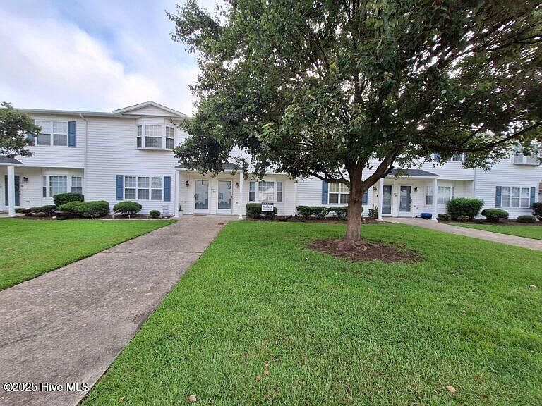 1st image of 3989 Sterling Pointe Dr Unit Fff8