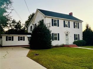 310 E 19th St, Lumberton, NC 28358