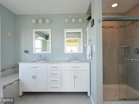 Beautiful Master Bath!
