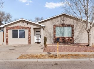 1050 Peach Ct SE, Los Lunas, NM 87031