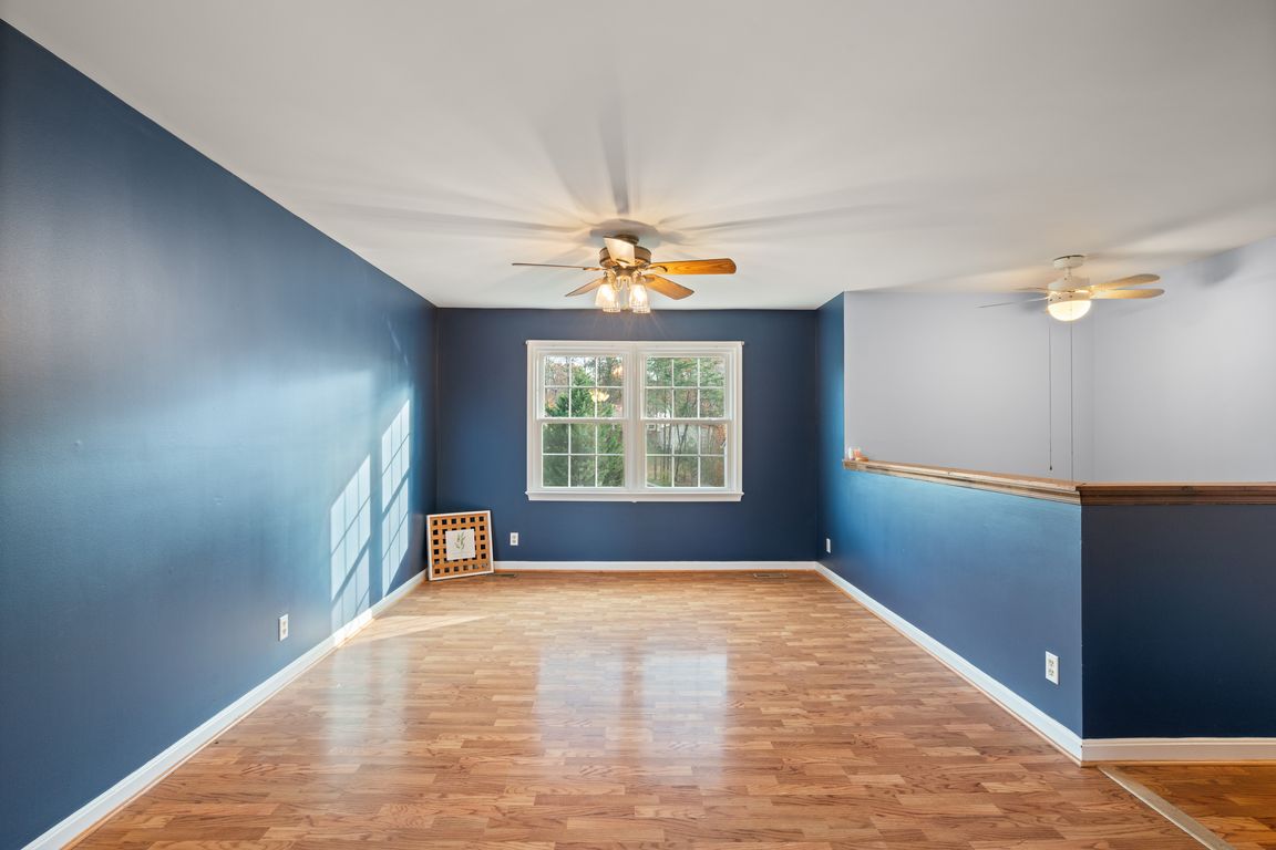 next background image