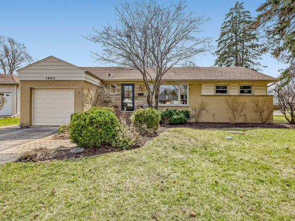 1605 W Fremont St, Arlington Heights, IL 60005