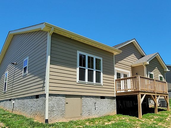 5th image of 141 Denali Ln
