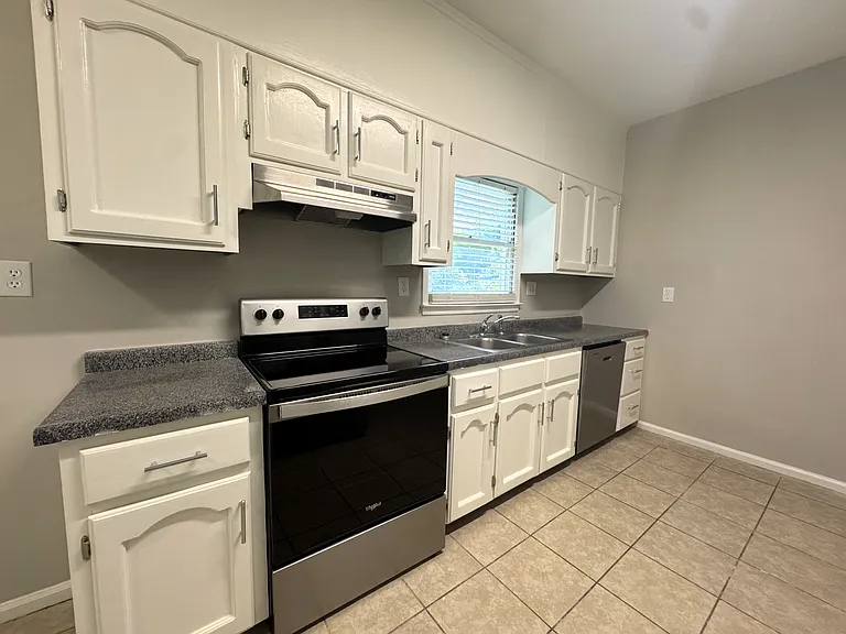620 Pinecrest Dr — Photo 10