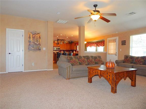 5th image of 101 Ashley Dr