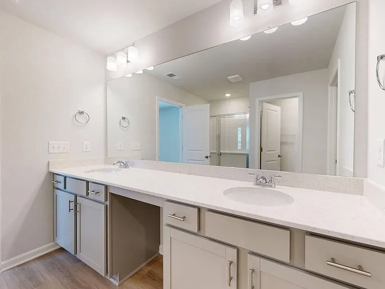 Quinn Residences at Snapping Shoals — Photo 51