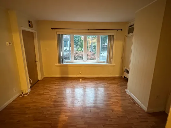 14 Palisade Terrace image 2 of 16