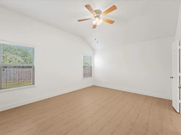 Office/Flex Room