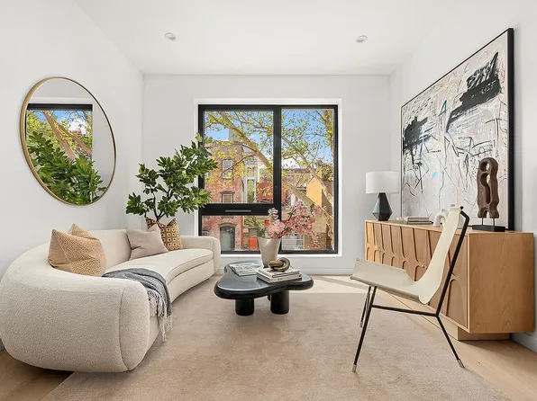 117 Powers St #2A, Brooklyn, NY 11211