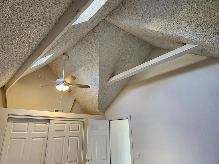 2304 S Williams St — Photo 22