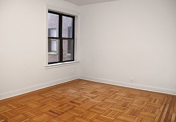 4th image of 258 Wadsworth Ave APT 2H