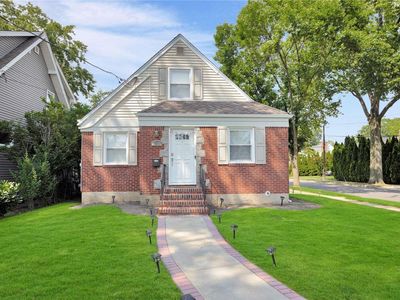 1319 6th Avenue, New Hyde Park, NY, 11040
