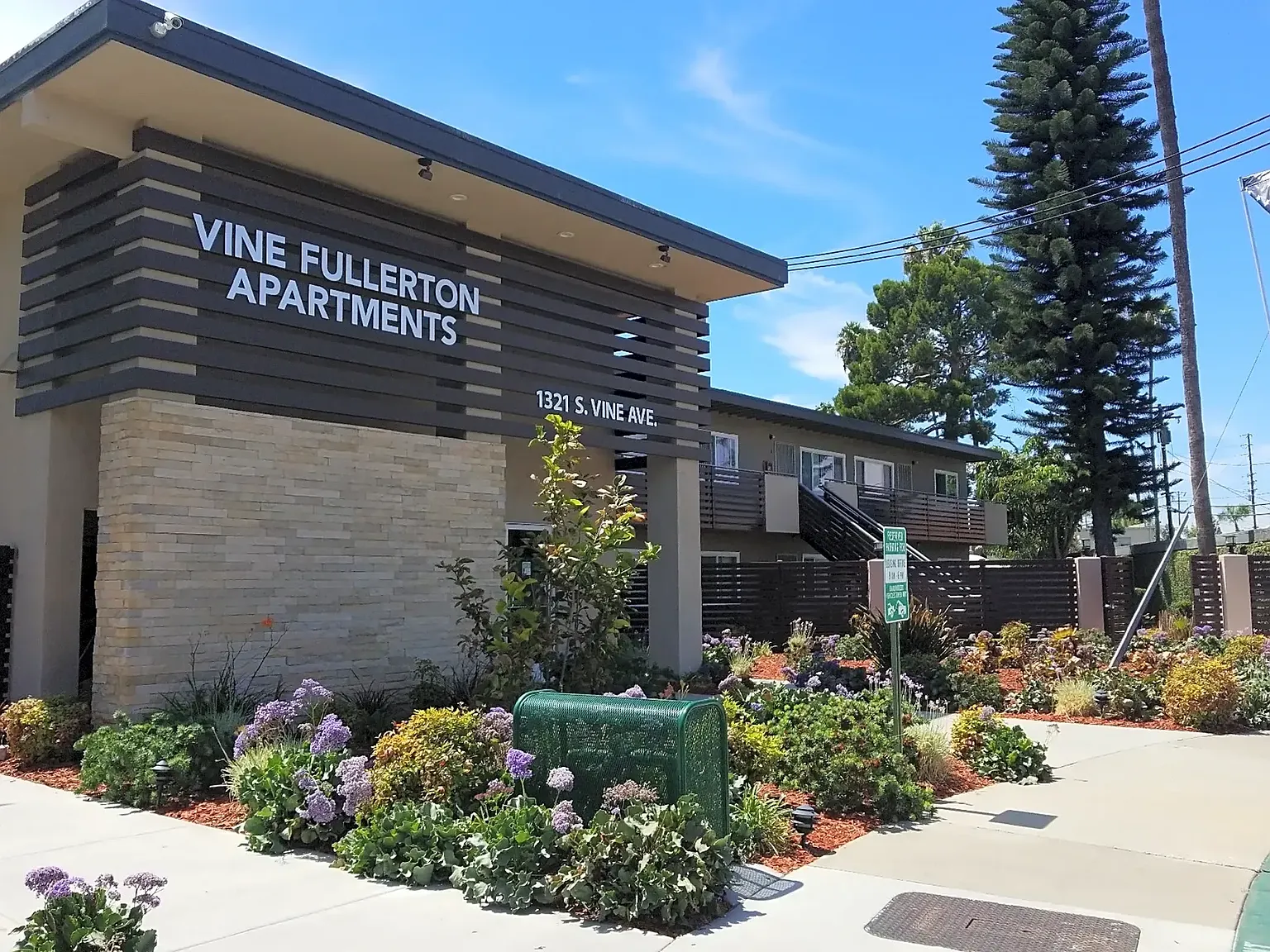 Vine Fullerton Apartments — Photo 4