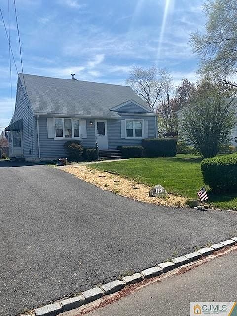 1st image of 117 Garden Dr