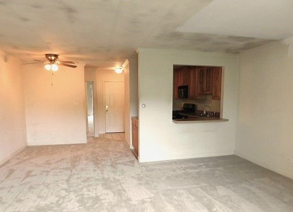 5th image of 2407 N Kennicott Dr APT 2C