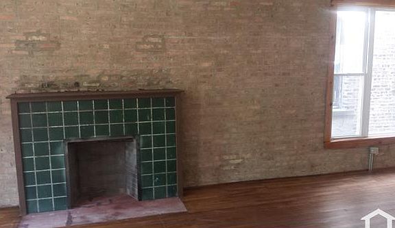 3rd image of 6125 S Vernon Ave