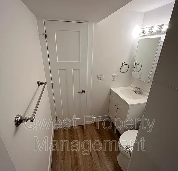 8528 Valley Rd NW #8 — Photo 2
