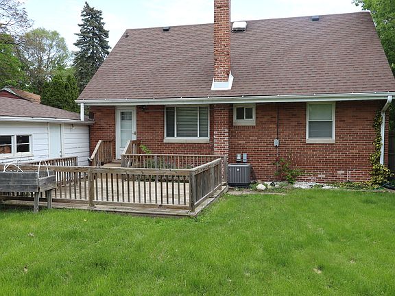 2nd image of 18610 Golfview Ave
