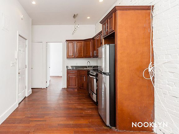 3rd image of 194 Humboldt St #4B