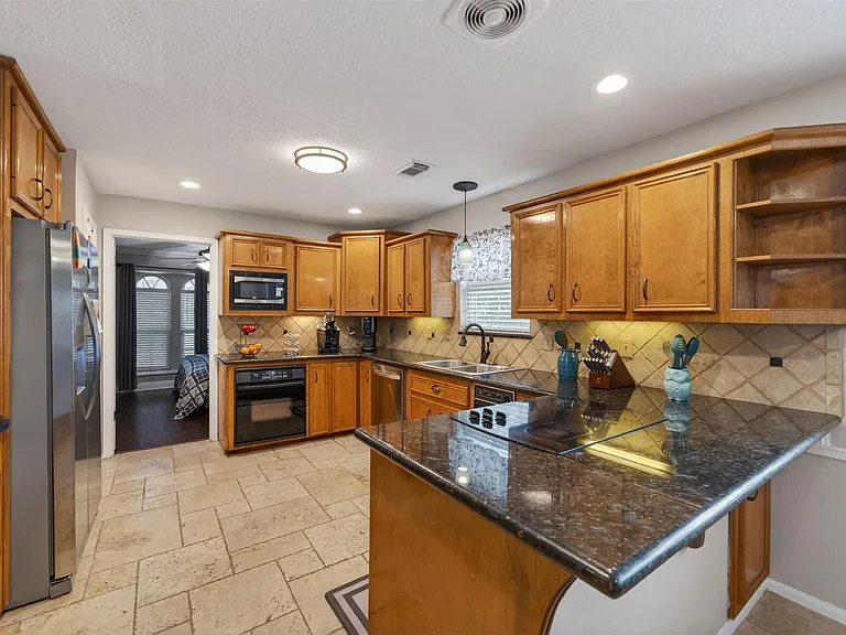 19919 Sundance Dr — Photo 10