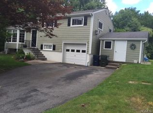 19 Somerset Rd, Mahopac, NY 10541