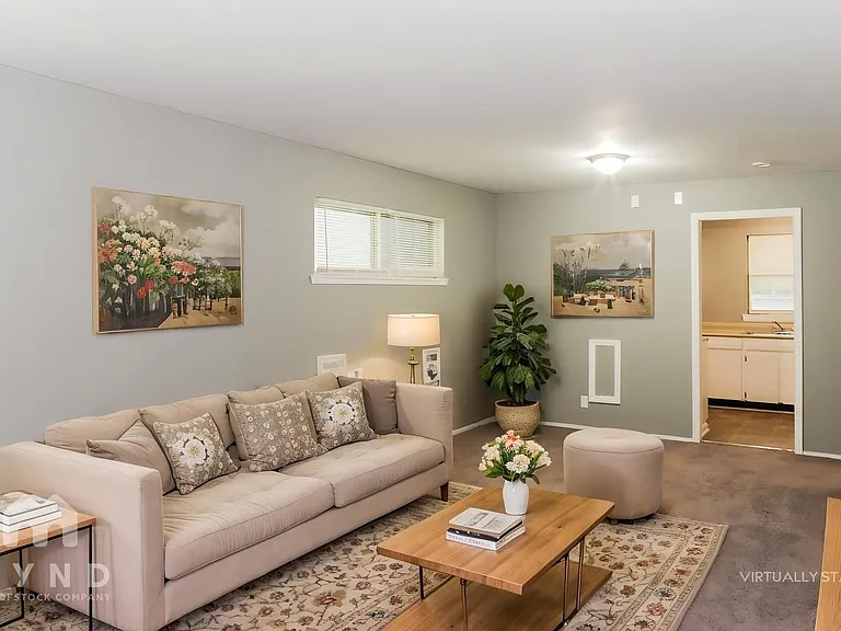3513 Rosedale Dr NW — Photo 2