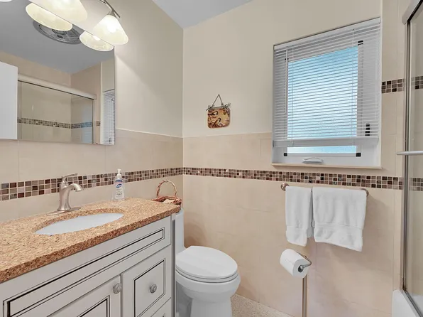 3410 NE 26th Avenue, Lighthouse Point, FL 33064