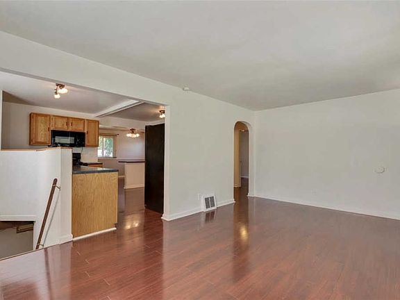 5th image of 8574 North Ave