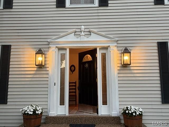 1st image of 14960 Country Ridge Dr