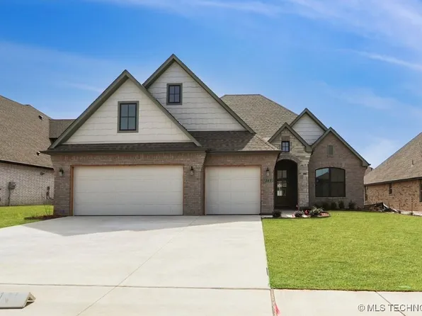 7205 E Oakland St, Broken Arrow, OK 74014