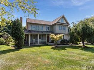 346 N Fostertown Dr, Newburgh, NY 12550