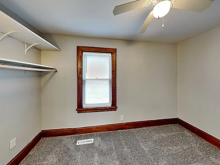 2068 Reaney Ave E — Photo 13
