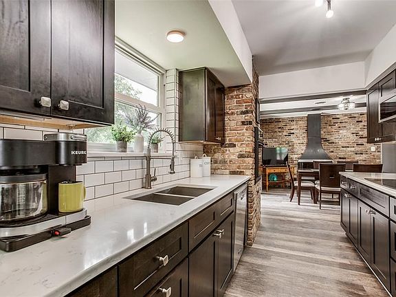 5th image of 1412 Wisteria Way
