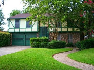 379 Richvale Ln, Webster, TX 77598