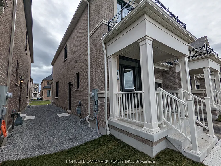 67 Laing Dr — Photo 2